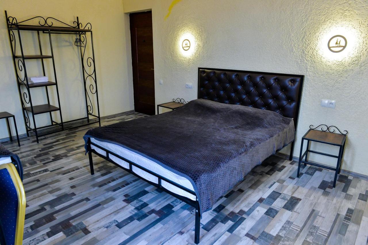 Green Flower Hotel Kutaisi Zewnętrze zdjęcie