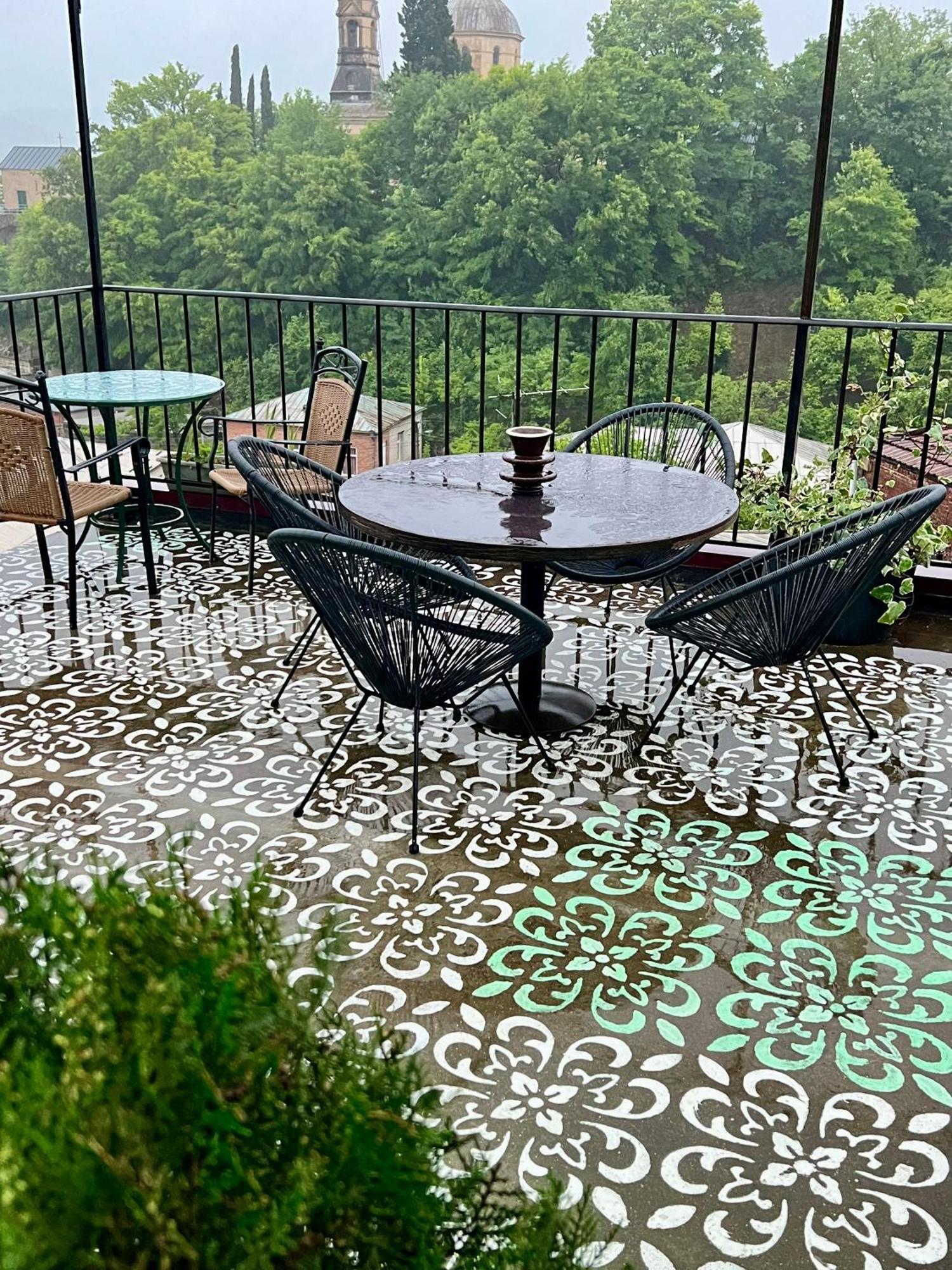 Green Flower Hotel Kutaisi Zewnętrze zdjęcie