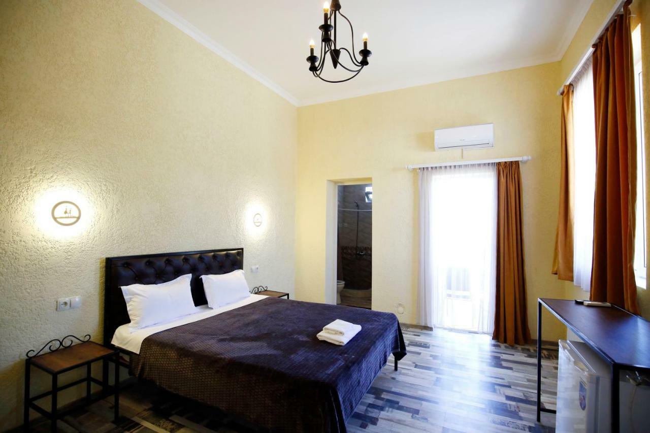 Green Flower Hotel Kutaisi Zewnętrze zdjęcie